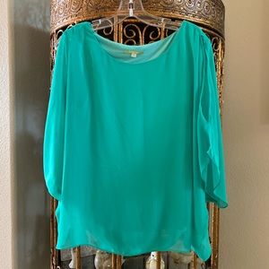 Ladies Green Flowy Blouse